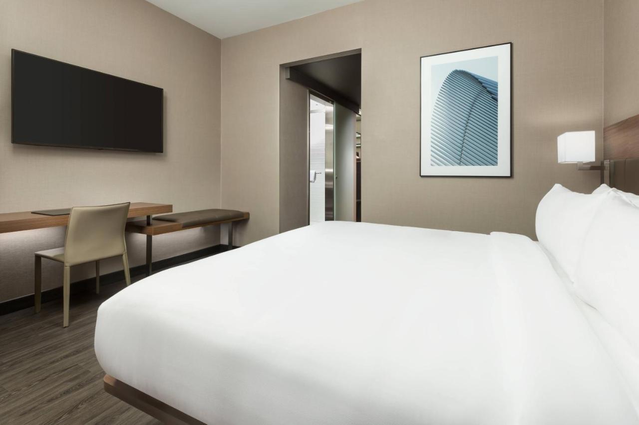 Ac Hotel By Marriott New York Times Square Εξωτερικό φωτογραφία